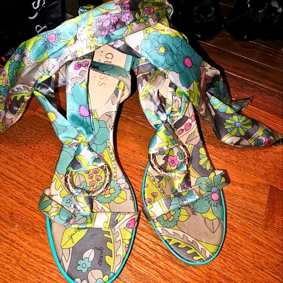 Guess lace up ribbon heels sz 6.5 - Picture 1 of 3